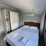 Sidebylotus Apartament *